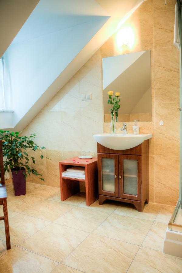 Zacisze Hotell Ulan Rum bild